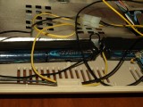 Pouzil jsem celkem 10 ks tuzkovych baterii NiMH 2700mAh. Displej i C64 potrebuji 12V napajeni.